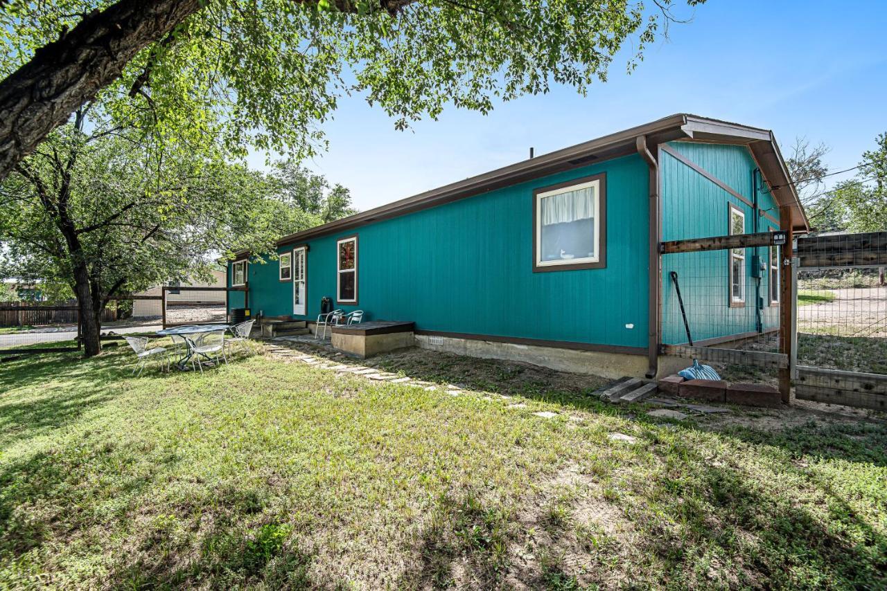 Rocky Mountain Rustic Villa Colorado Springs Exterior photo
